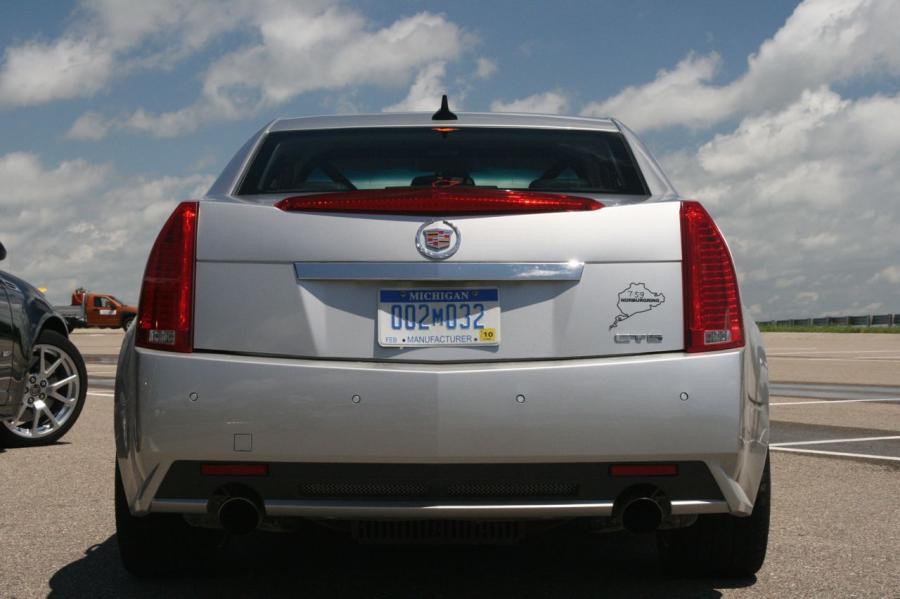  Cadillac CTS-V Coupe 2010 года  (фото 246 из 315)